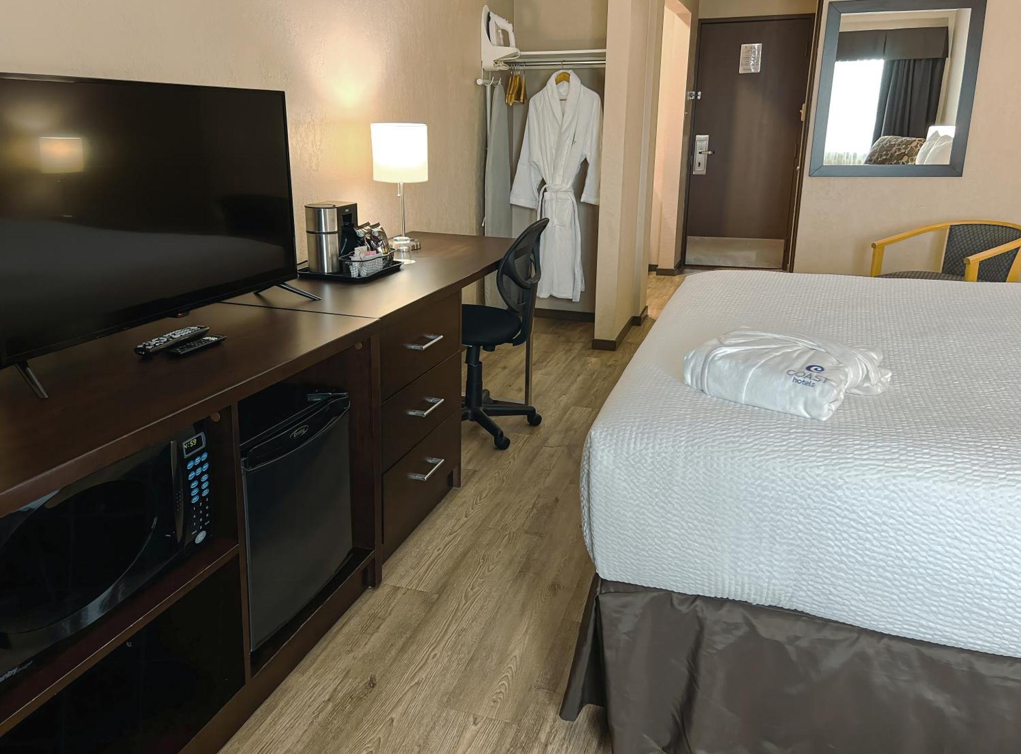 Coast Swift Current Hotel Extérieur photo