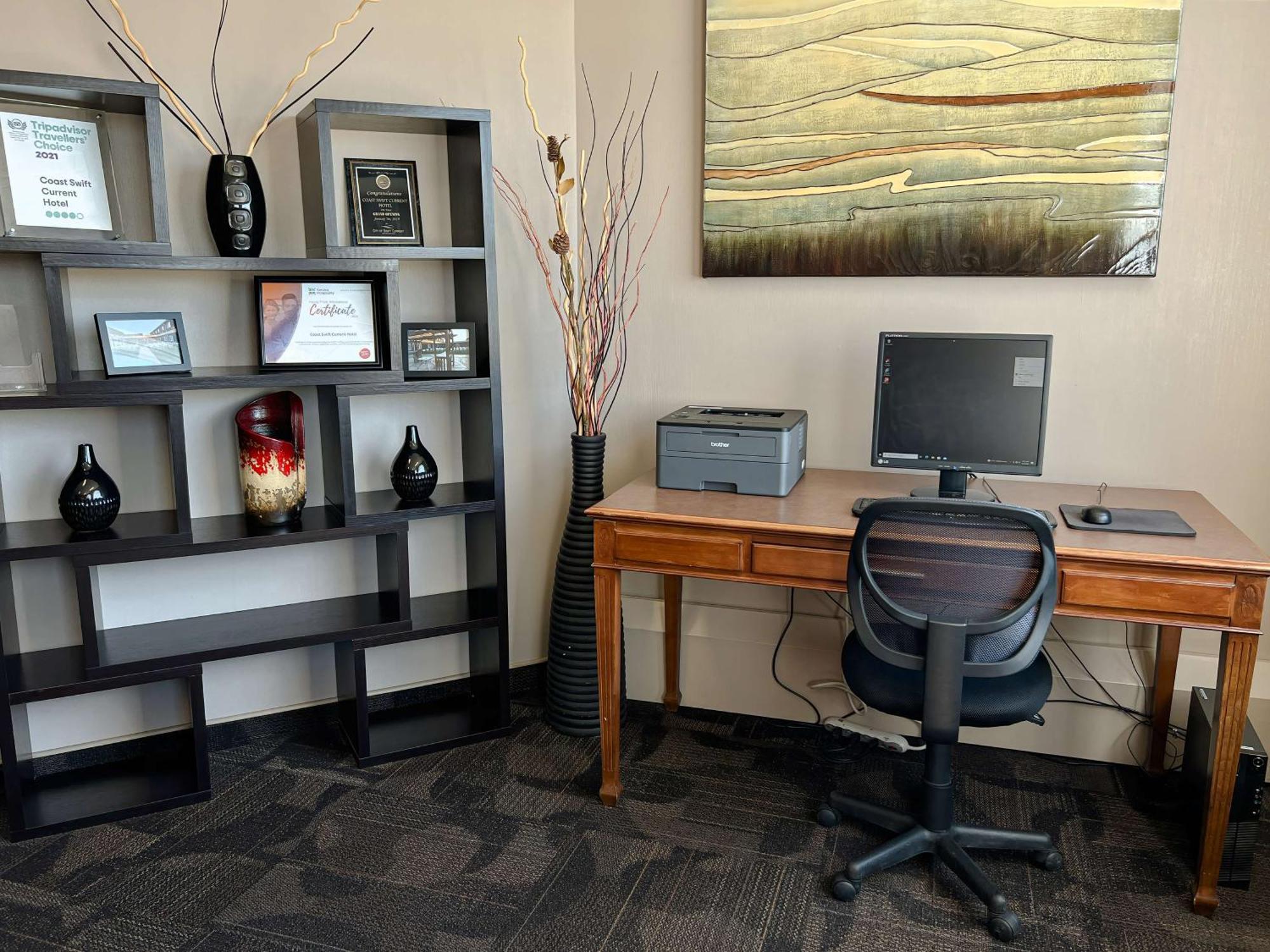 Coast Swift Current Hotel Extérieur photo