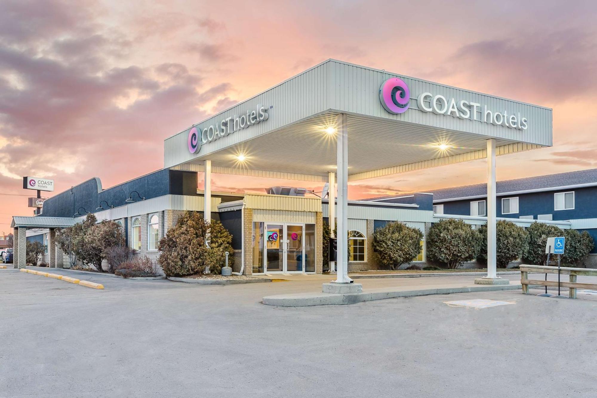 Coast Swift Current Hotel Extérieur photo